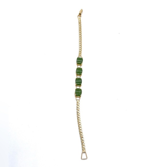 Vintage Gold tone Carved Green Nephrite Jade Cabochon Leaf  Vintage Gold Tone with Cabochon Nephrite Jade